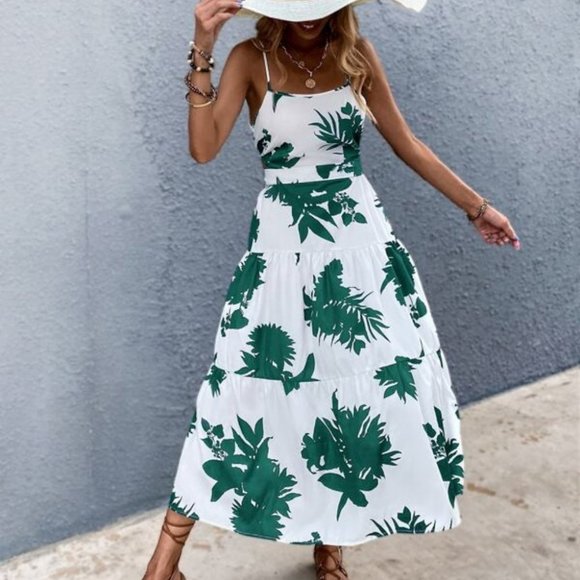 Boho green white floral tropical print tie back maxi dress - Picture 2 of 7